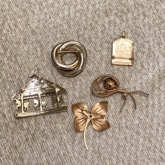 🌺Fabulous Lot of 5 Assorted Brooches Great Value So Fun to Wear 🌺 - Picture 5 of 5
